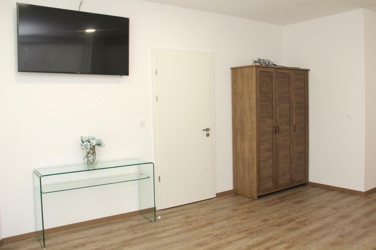 Maja Apartment *